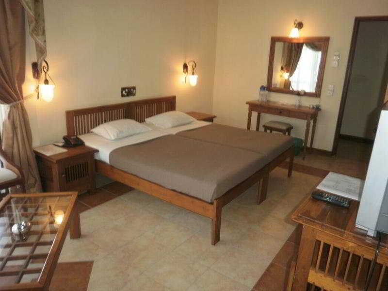 Senani Hotel Канди Экстерьер фото